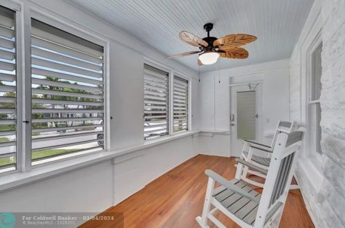320 4 Ave, Delray Beach FL  33444-2717 exterior