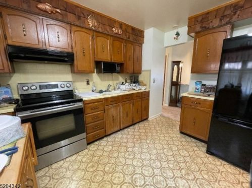 26 Hillsdale Dr, Wantage NJ  07461-4026 exterior