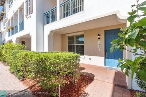 11944 25th Ct, Hollywood, FL 33025-0776