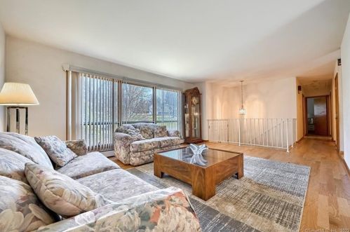 145 Algin Dr, Waterbury, CT 06762-3011