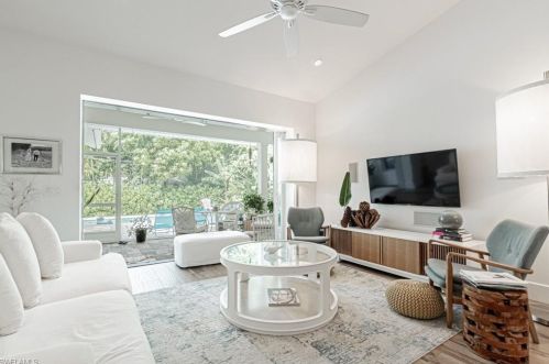 1287 10th Ave, Naples FL  34120-3634 exterior