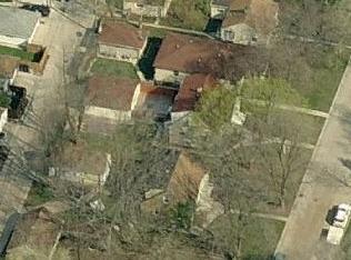 5251 26th St, Milwaukee, WI 53209-4926