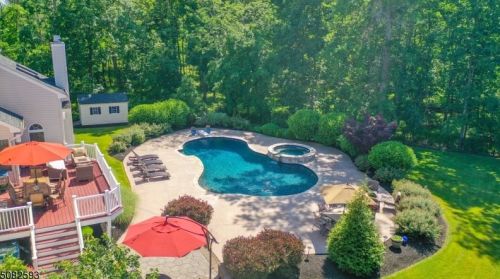 3 Castleton Ln, Flemington, NJ 08822-3452