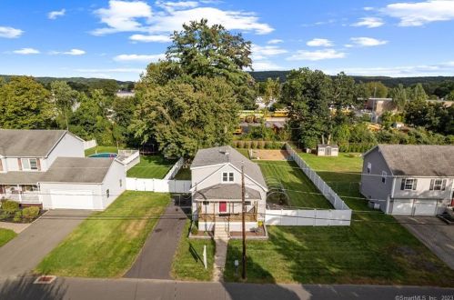 22 Roseleah Ave, Plainville CT  06062-2718 exterior