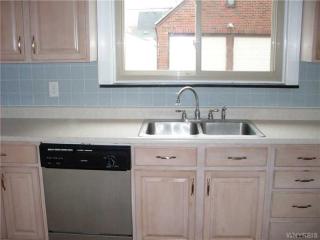 414 Grover Cleveland Hwy, Buffalo NY  14226-2966 exterior