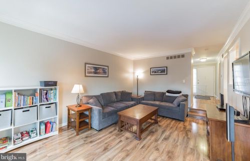 4834 Hogan Dr, Wilmington DE  19808-1713 exterior