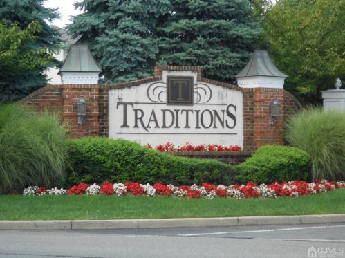1137 Staats Ct, South Plainfield, NJ 07080-2352