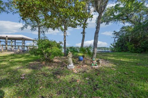 394 Holly Point Rd, Freeport FL  32439-4348 exterior