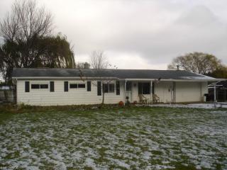 3921 Sleepy Hollow Rd, Brunswick, OH 44212-4040