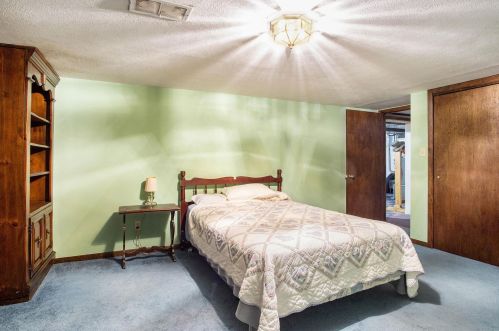 54771 Fir Rd, Mishawaka IN  46545-1713 exterior