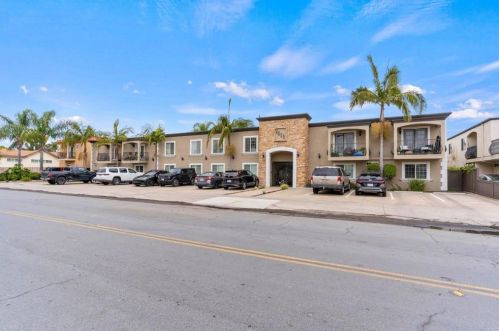 4655 Ohio St, San Diego, CA 92116-3281