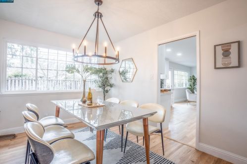 915 Dartmouth Way, Concord CA  94518-3819 exterior