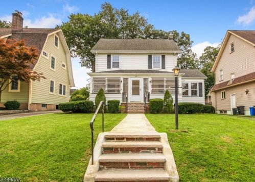 23 Stanford Pl, Montclair, NJ 07042-5009