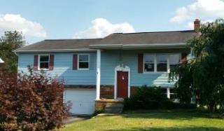 107 Woodring Rd, Drums, PA 18222-1856