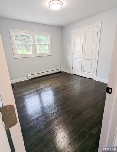 2 Elmwood Ter, Elmwood Park NJ  07407-1730 exterior