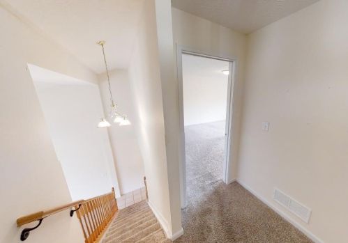 153 Wellington Dr, Florence KY  41042-7719 exterior