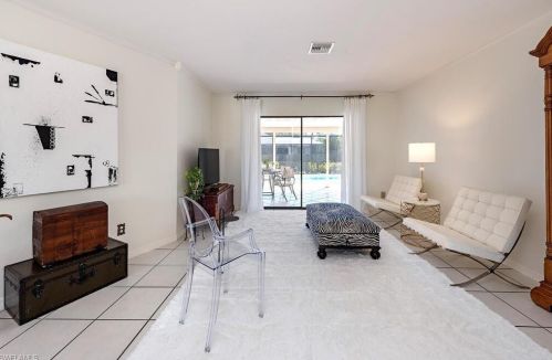 22 Willoughby Dr, Naples, FL 34110-1336