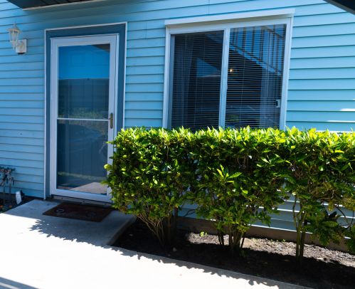 128 Village Dr, Fort Pierce, FL 34952-7709