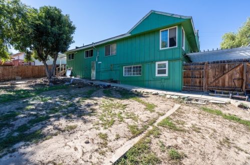 435 68 St, San Diego CA  92114-2947 exterior