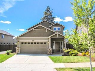 19634 Harvard Pl, Bend, OR 97702-3368