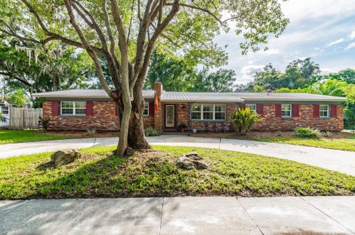19210 Sunlake Blvd, Lutz, FL 33558-4929