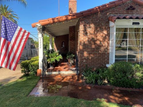 3232 D St, San Bernardino, CA 92405-2612