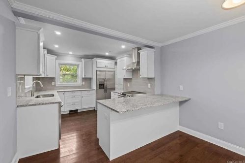 2750 Main St, New Hamburg NY  12590-1536 exterior