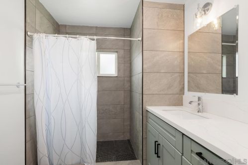 1671-75 Diamond St, San Diego CA exterior