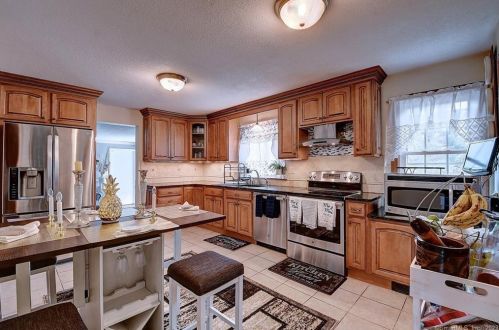 9 Still Field Rd, Manchester CT  06040-6355 exterior