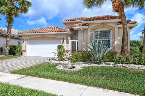7677 Viniste Dr, Boynton Beach, FL 33472-7395