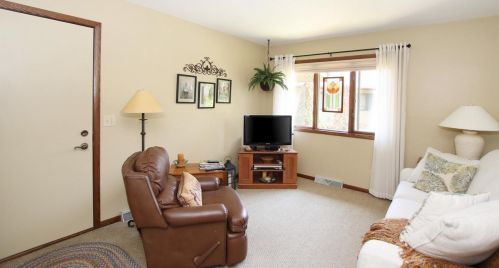 36 Mulberry Ct, Fond Du Lac, WI 54935-5453