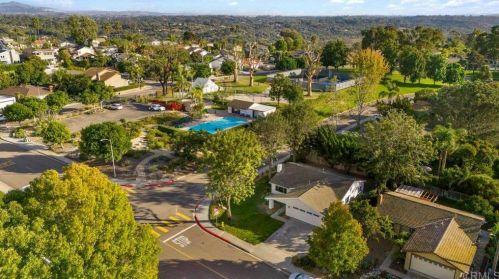 2079 Park Dale Ln, Encinitas CA  92024-4325 exterior