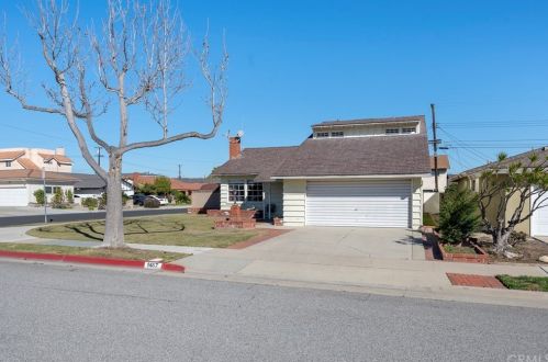 1467 172nd St, Gardena, CA 90247-5711