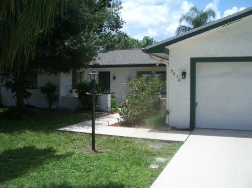 9834 Delaware St, Bonita Springs, FL 34135-4656