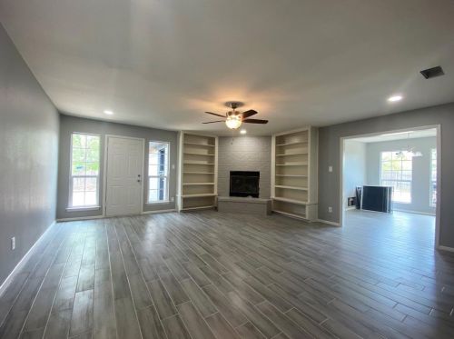 5317 Weddington Ct, Fort Worth, TX 76133-5909