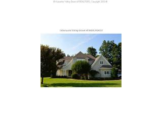 2142 Presidential Dr, Charleston, WV 25314-2369