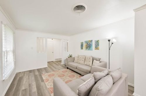 6128 Walraven Cir, Fort Worth TX  76133-2744 exterior