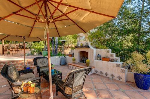 5320 Ivafern Ln, La Canada CA  91011-2811 exterior