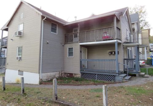 93 Green St, Waterbury, CT 06708-3538