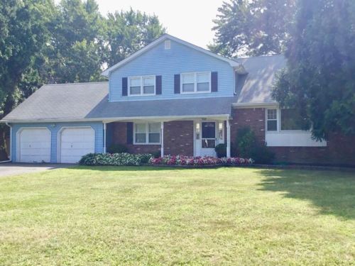 9 David St, Tinton Falls, NJ 07712-2801