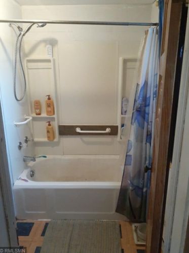 600 4th St, Little Falls MN  56345-1253 exterior