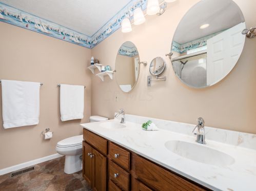 188 Brooksedge Dr, Pataskala OH  43062-7317 exterior