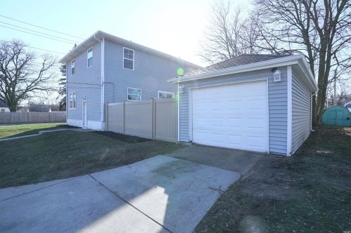 330 Marion St, Mishawaka IN  46545-6512 exterior
