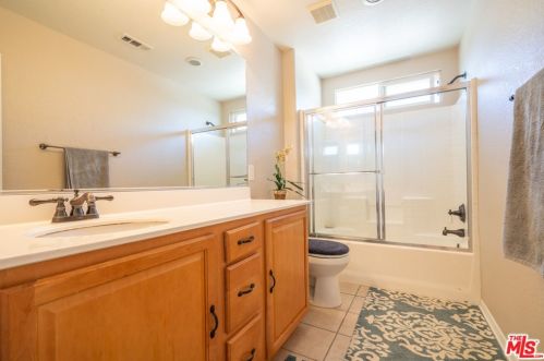 23721 Stagecoach Way, Santa Clarita CA  91354-0722 exterior