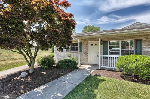 1 Mel Ron Ct, Carlisle, PA 17015-8405