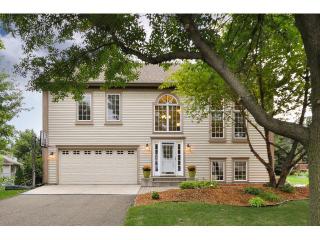 315 Cherry Hill Trl, Corcoran, MN 55340
