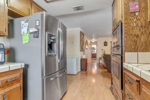 14822 Pueblo Dr, Manteca CA  95336-2550 exterior