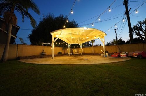 5562 Park Ave, Garden Grove, CA 92845-2426