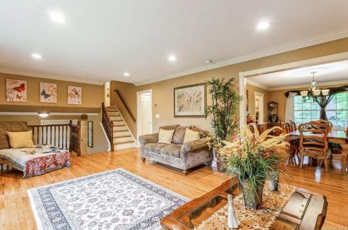 297 Church Rd, Tompkins Corners NY  10579-2515 exterior