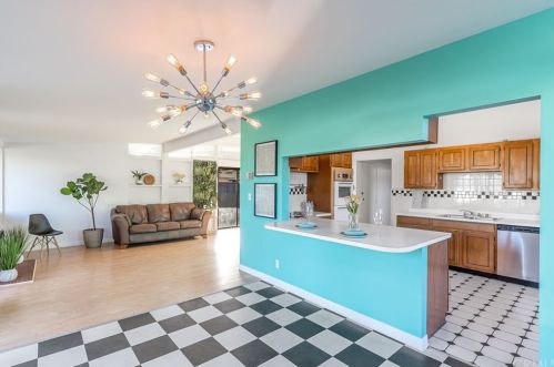 9852 Dewey Dr, Garden Grove, CA 92841-1345